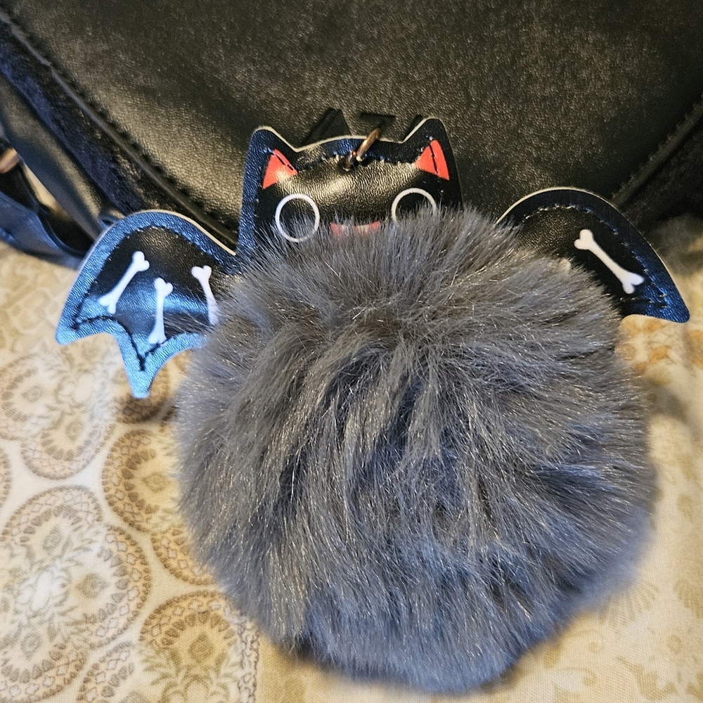 AZA - Heart Shape Backpack With Key Chain - Picture 2 of 5